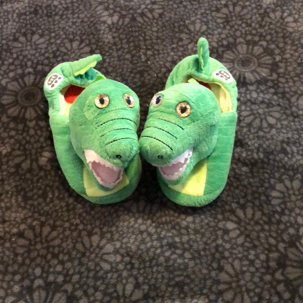 Green dinosaur 🦖 Build a Bear slippers